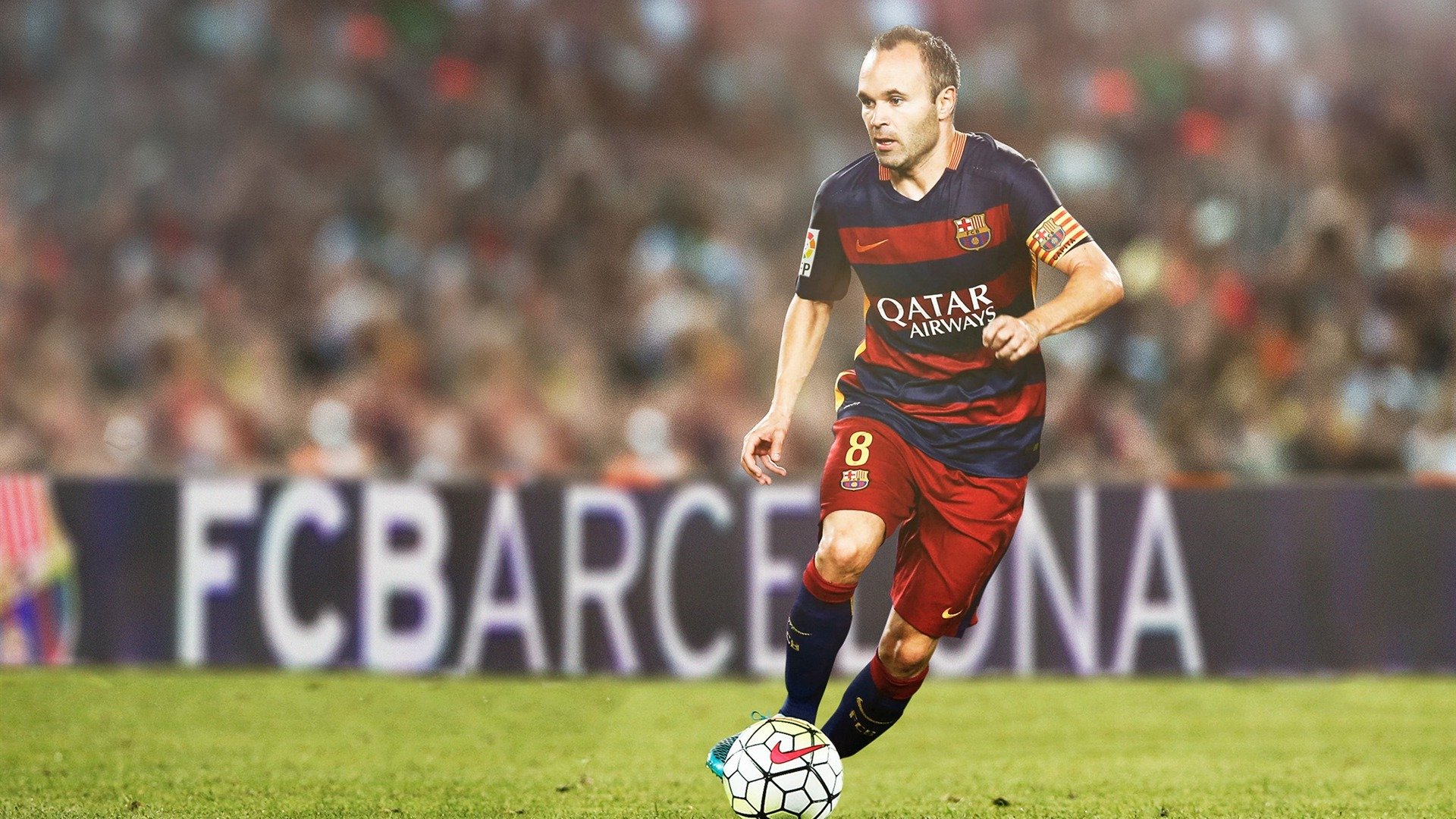 “青少年足球训练营吸引大批青少年,踢出梦想”,青少年足球训练营文化节手抄报